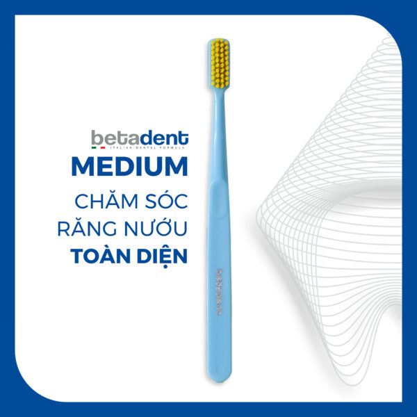 Bàn chải đánh răng BETADENT MEDIUM TOOTHBRUSH